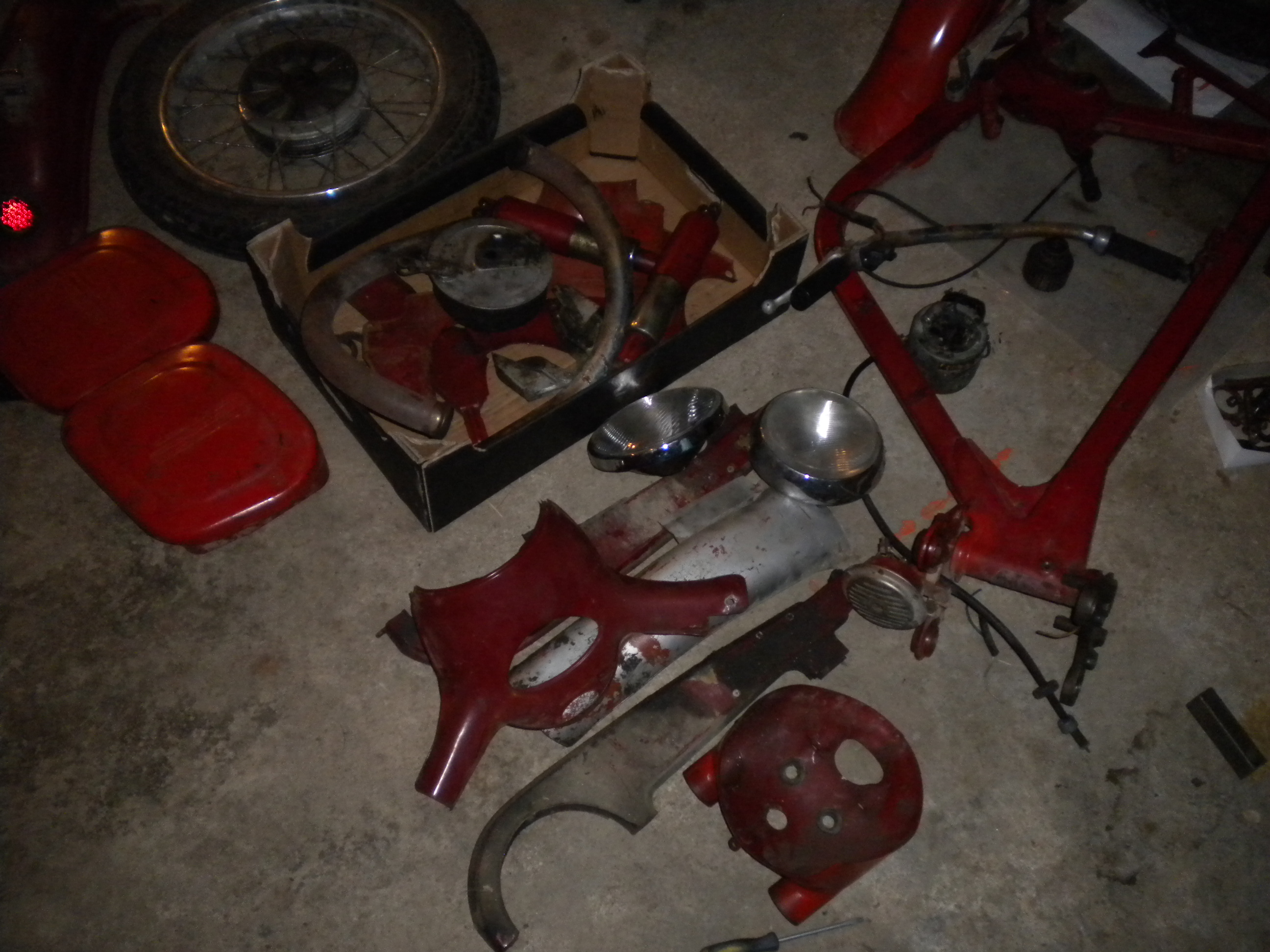 Stav motorky při převzetí do renovace