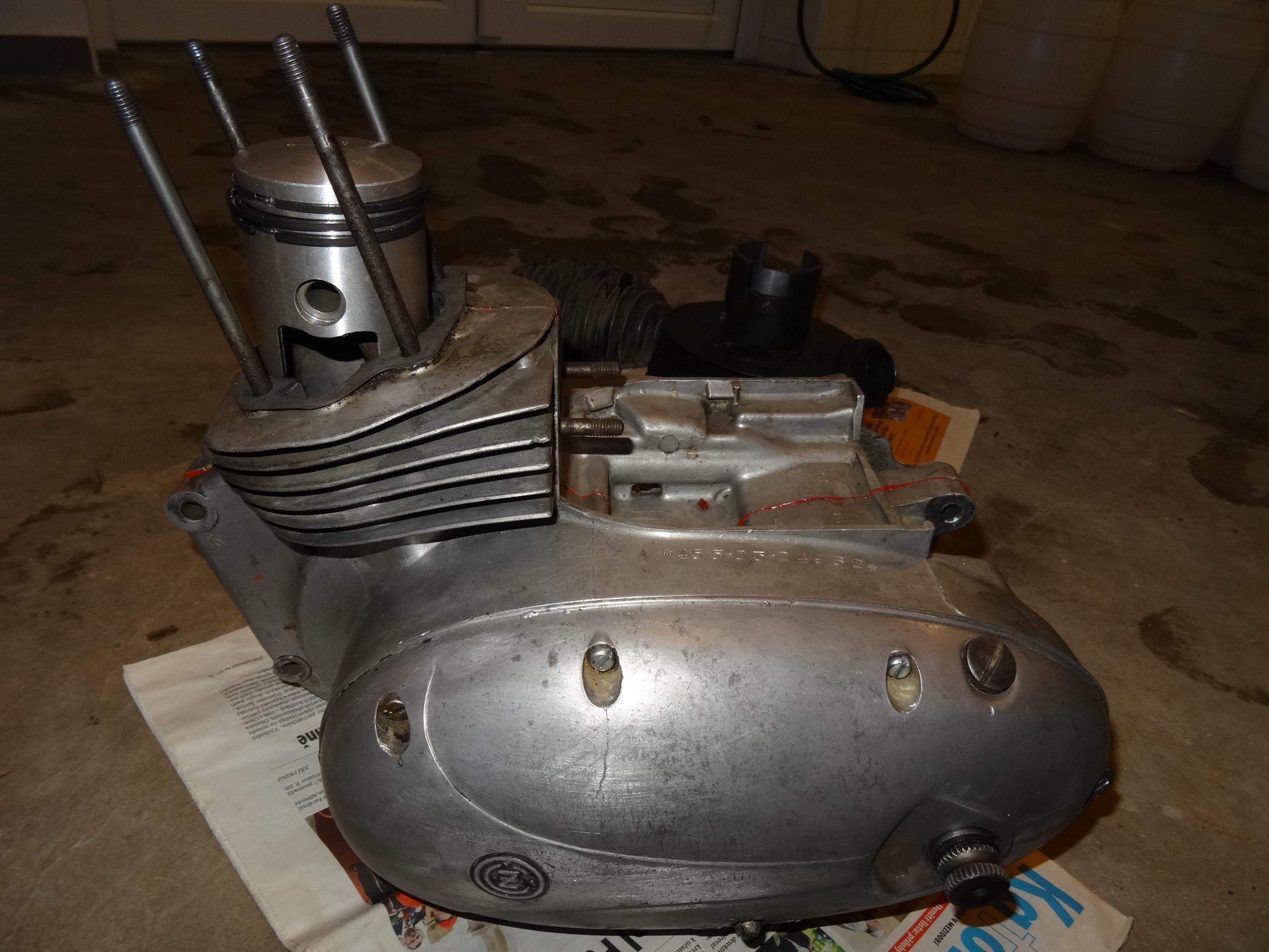 Motor 250/455 - upravený - z vnějšku neleštěný
